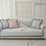 Диванная подушка Cyril SD237 Anna кремового цвета с оборками во французском, американском и европейском пасторальном стиле с облачками