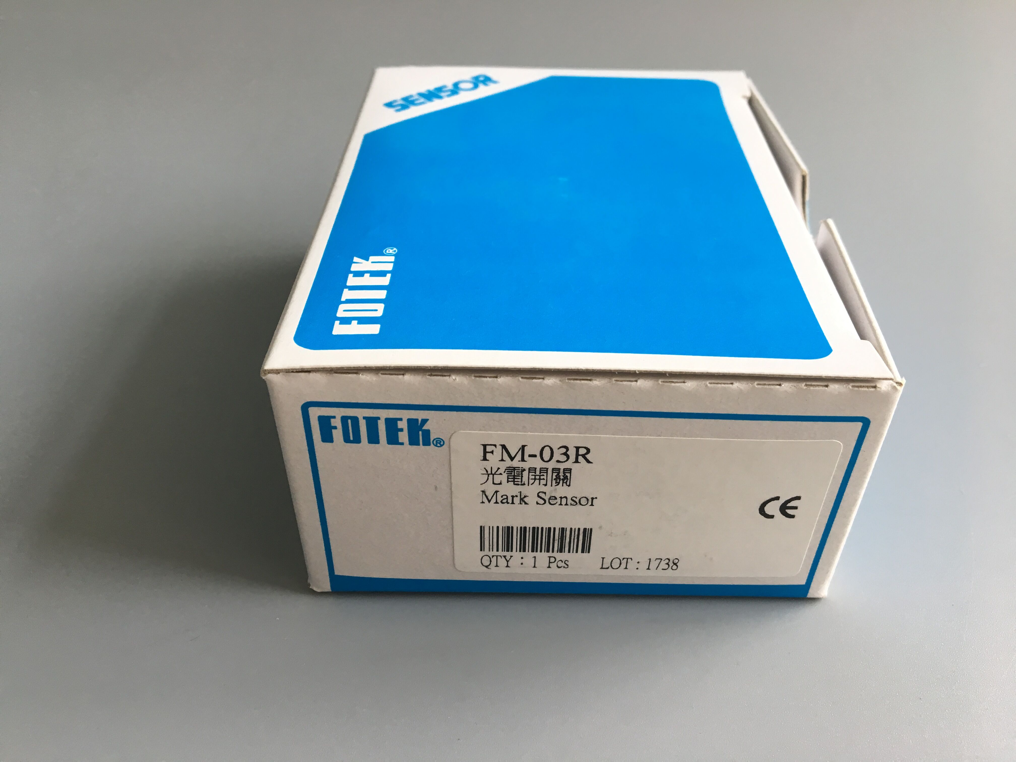 (original clothing) Taiwan Yangming (FOTEK) PV sensor FM-03R