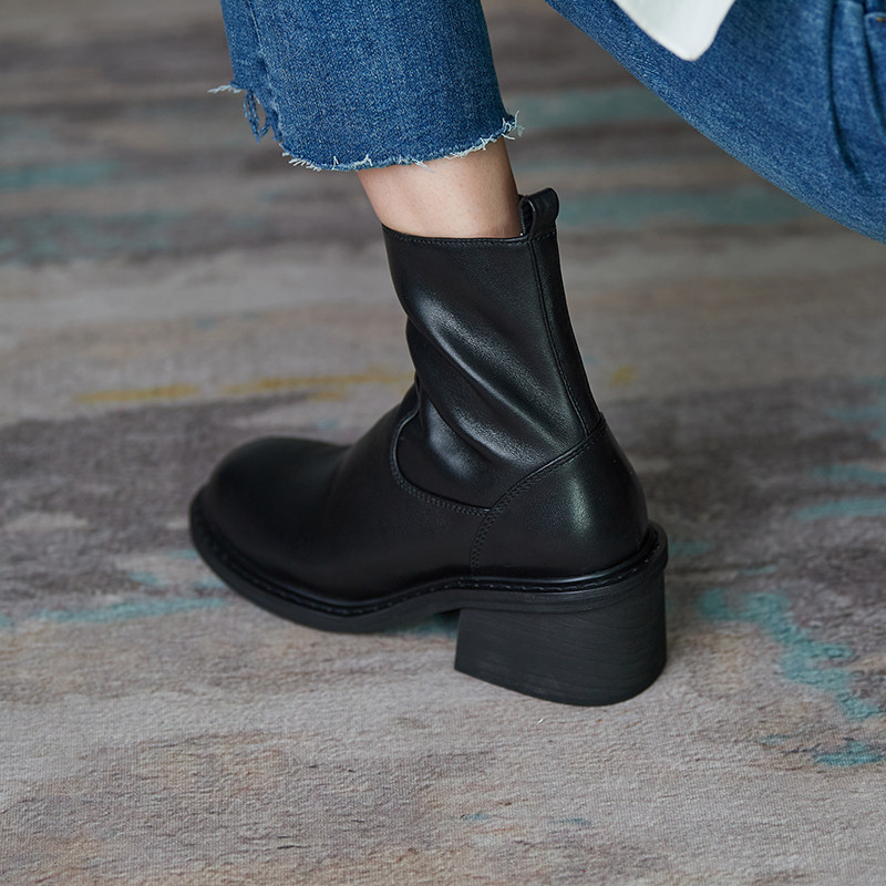 Recommended for height increase~ Small Martin boots, full leather, thick heel and thick bottom ankle boots for women