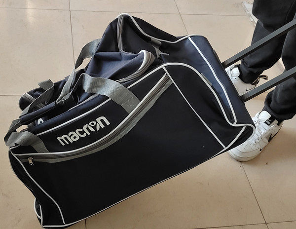 2020 2020 10 14-5507-5525Macron long draw bar case with portable sneakers-Taobao