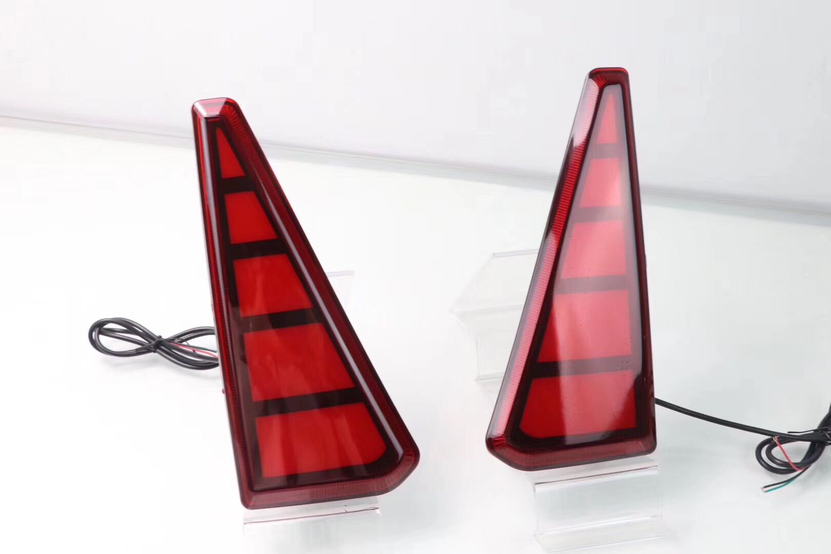 New Noah rear lever lamp NOAH VOXY80 Faculty LED rear lever lamp 14-19 Noah LED rear lever lamp