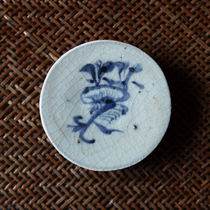 Early Ming Dynasty Yongle Xuande flower blue and white bowl bottom porcelain specimen coaster coaster saucer Ming and Qing blue and white specimen