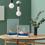 Золотая рыба танк гостиная маленькая квадратная интегральная стакан творческий творческий настольный настольный настольный настольный компьютер.