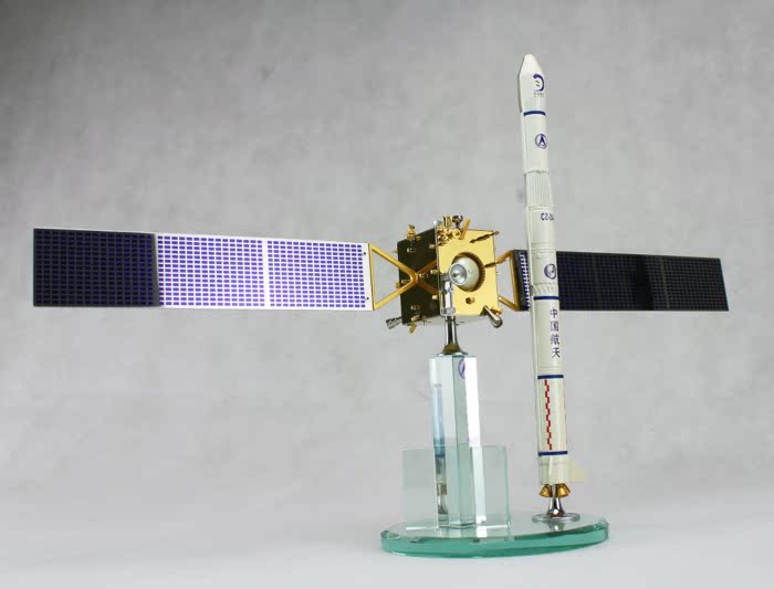 China's Lunar Exploration Project Chang'E-1 Satellite Long March 3A Rocket Model Set Includes Express Shipping