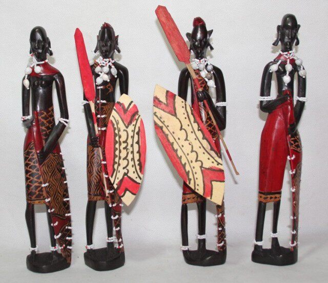 African wood carvings Kenyan peach blossom heart wood Maseini couple 12-inch 30 cm high year-end special price