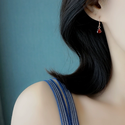 小Z优品 Красные универсальные серьги в виде сердечка в форме сердца, серебро 925 пробы