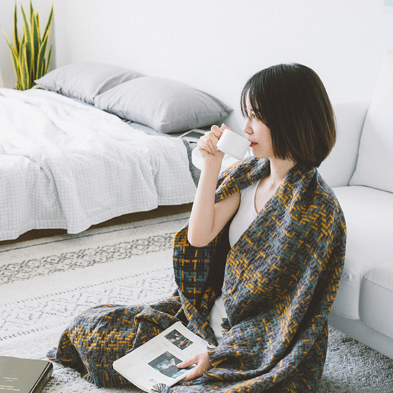 Office blanket nap blanket four seasons blanket single student dormitory tassel sofa blanket Nordic thin blanket