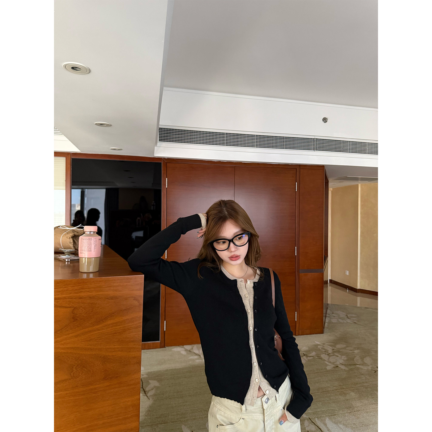 im ~까지 세련된 스택 음악 한 부서 계층의 감각 몸매 가꾸기 맨위 여성 페이크 레이어드 패치워크 색상 양모 니트 오픈 가디건 상세 이미지 3