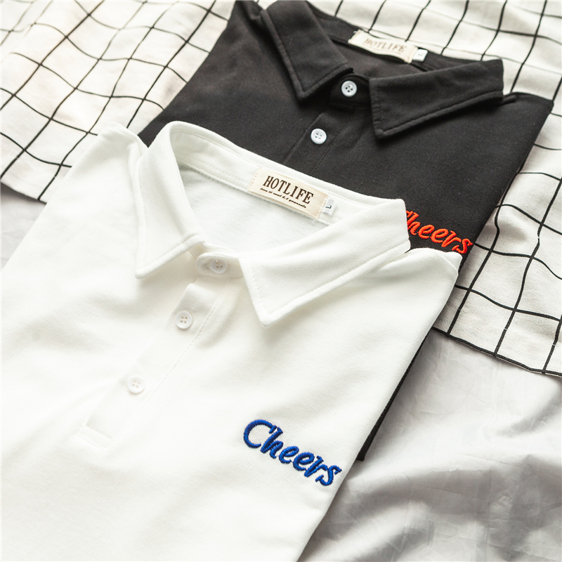 Giản dị đơn giản hoang dã thêu chữ nửa tay áo nam giới và phụ nữ Polo lót nhỏ tươi Hồng Kông hương vị thanh niên cao đẳng ngắn tay áo T áo có cổ