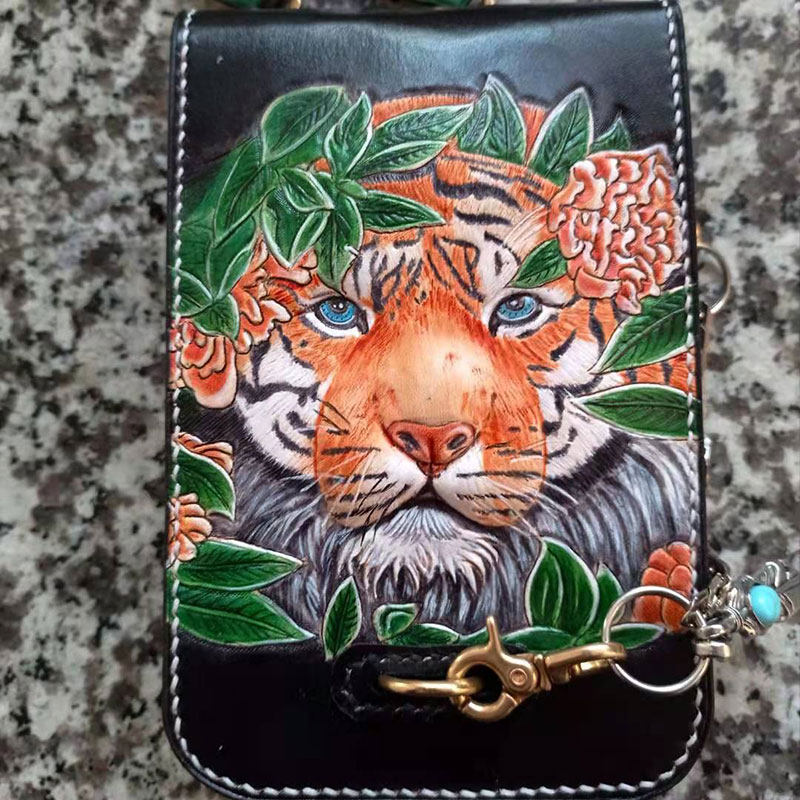 Handmade leather carved waist bag youth messenger bag men's and women's waist bag head layer leather vertical hook retro pattern tide brand