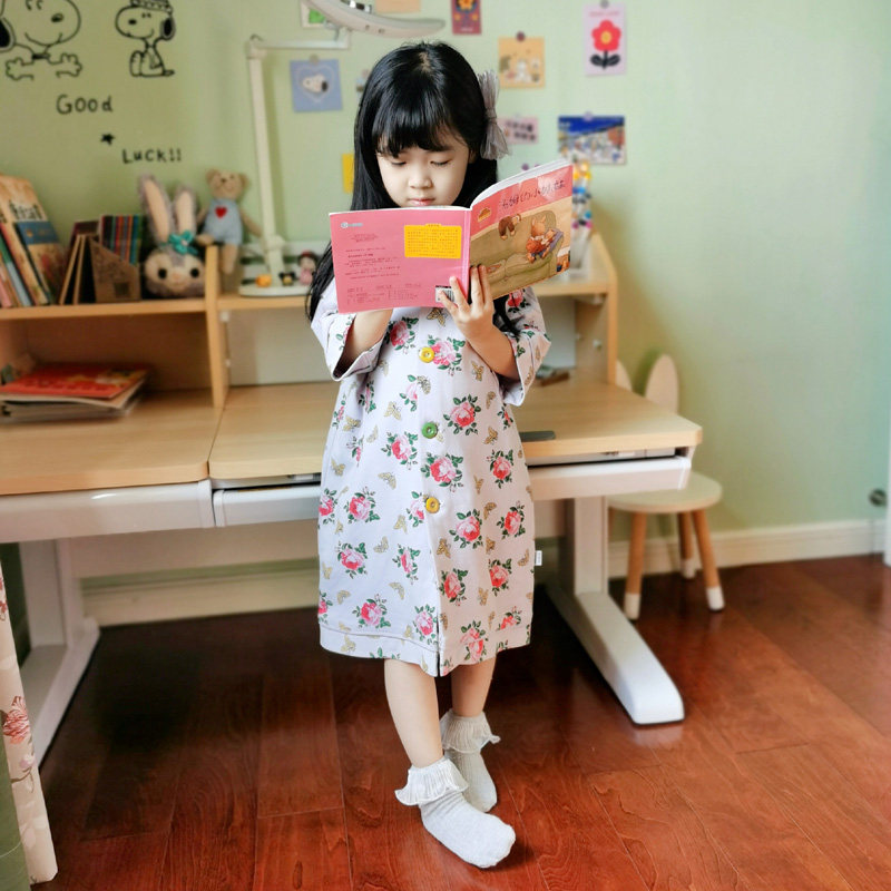 Hey baby, air conditioning room girl in the big child's pajamas four seasons single - layer cotton against door - robe bathrobe sleepy dress