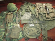 (Rare collection) full set of 95 new 60 s Vietnam War original M1956 individual suit