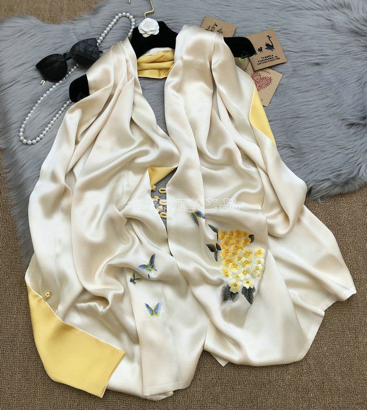 Pure Handmade Su Embroidered Qipao Disc Buckle Shawl Mulberry Silk Scarf SuSuzhou Silk Double Head Embroidered Flowers Intensify Real Silk Shawl