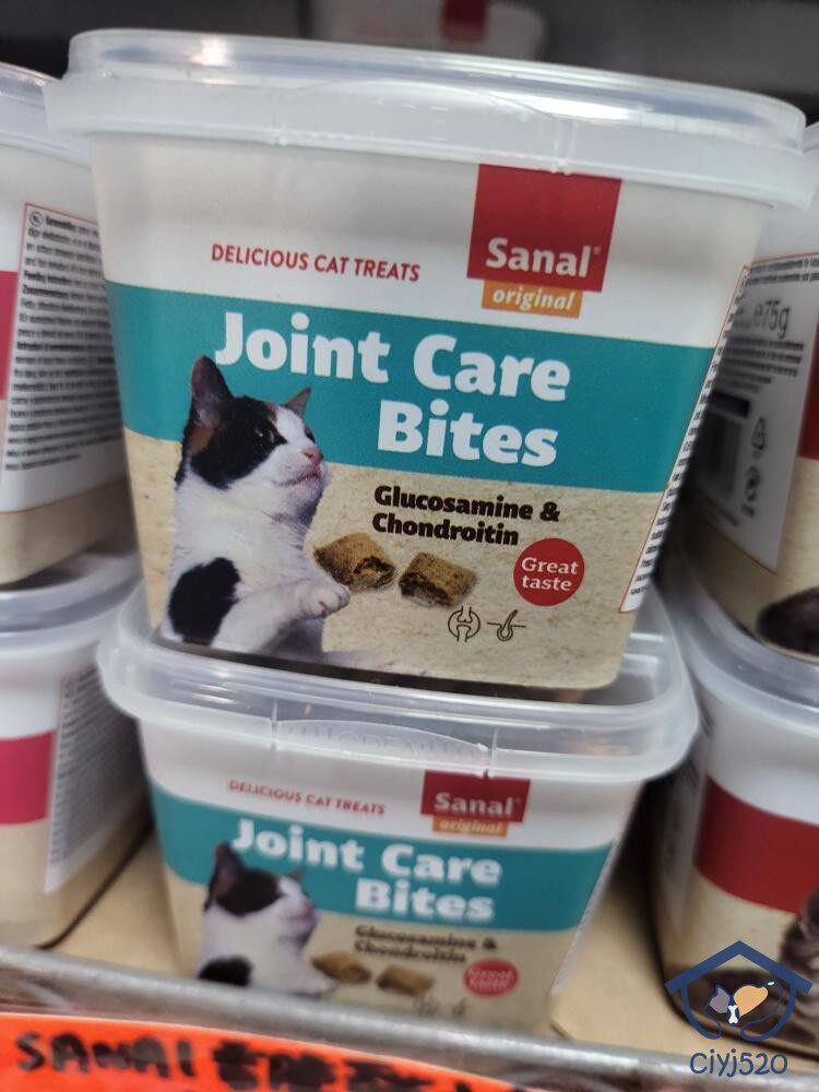 Кошачья еда 荷兰 sanal 三龙杯 多功能猫零食多营养香脆猫饼干 75g