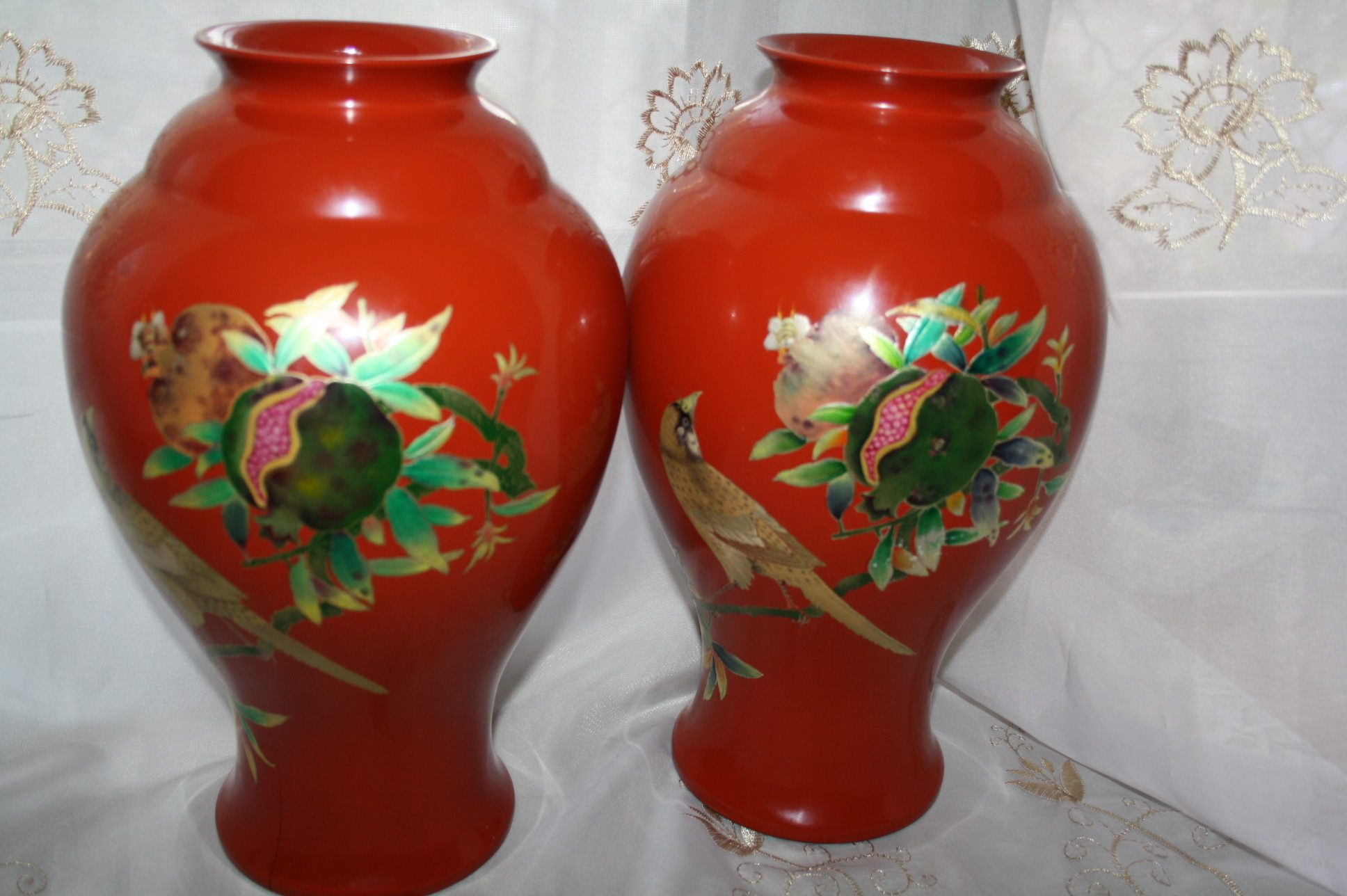 (Flying Mais National Silver Cup Prize) Old natural great lacquer red flower bird pomegranate extra-large bottle to price