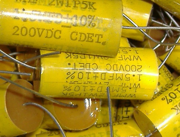 New tin film CDET (WMF) 1 5UF200V axial capacitance