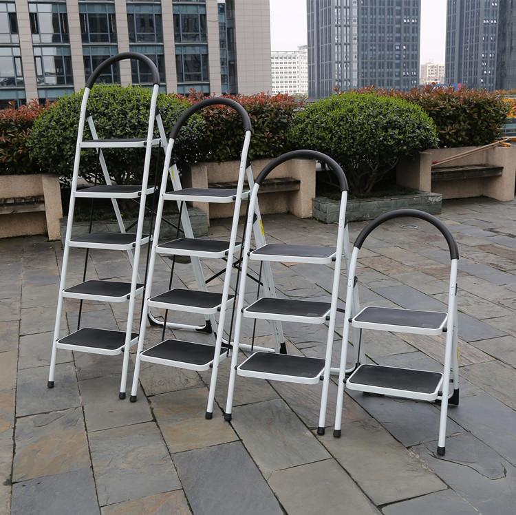 Thicken household two or three steps folded iron ladder dual use portable pedal to climb high-skid small staircase stool wash car