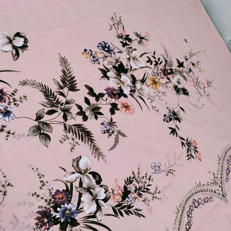 Shanghai Heqing Bedding Factory Produced Raw Cotton Old-Printed Bed Sheets in the 1980S and 1990S