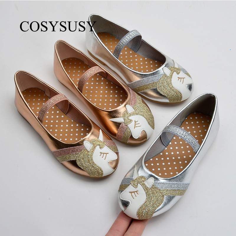 Girl Uni Shoes Children Princess Han Edition 2022 New Children Embroidered Cartoon Baby Bean Bean Shoes Shoes