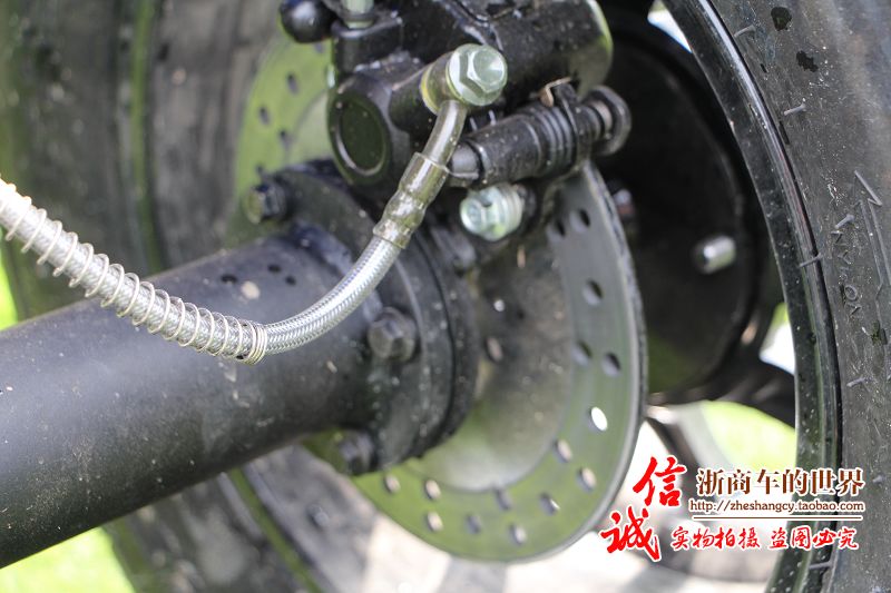 Lớn và nhỏ bull bãi biển trục ổ đĩa bốn bánh off-road xe máy Zongshen làm mát bằng nước điện sa mạc xe máy snowmobile