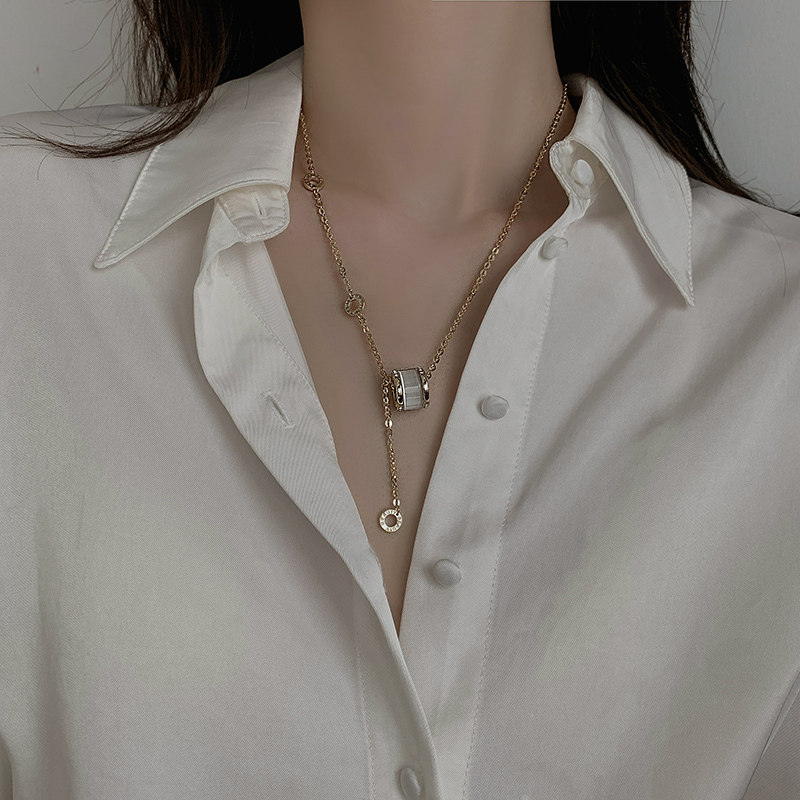 Korean small waist opal necklace women's light luxury niche high-end clavicle chain does not fade 2022 new trend