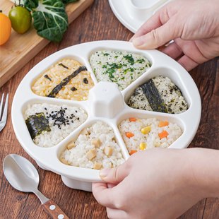 Японский рисовый шарик треугольник бенто коробки суши плесень шесть в одном рисовом рисе с морскими водорослями