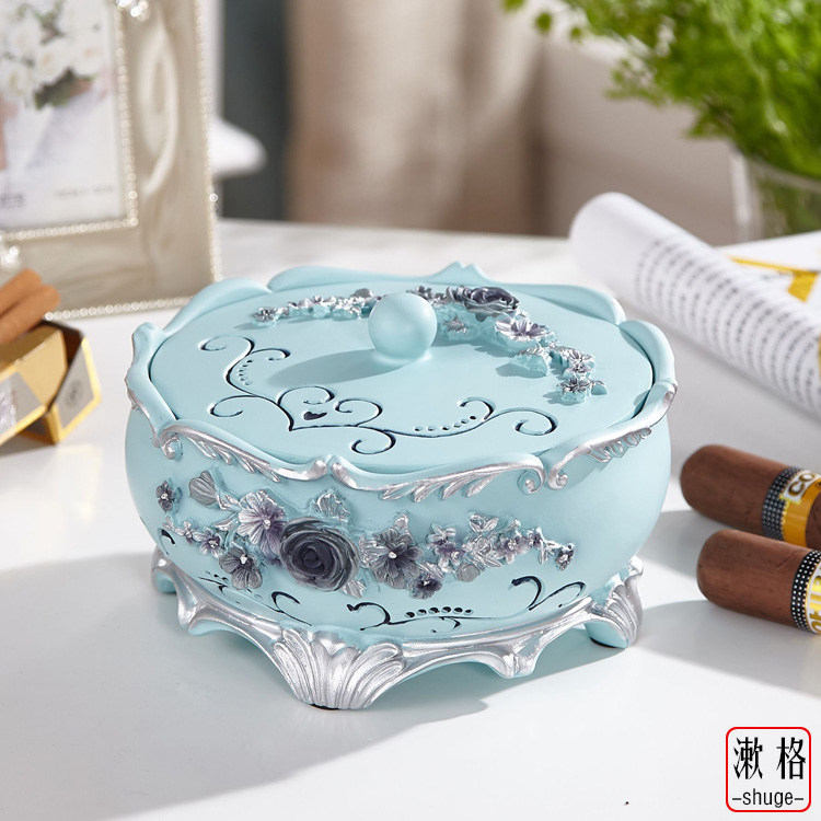 Simple ashtray with cover stylish personality European cylinder large ashtray living room for creative Joe migration gift
