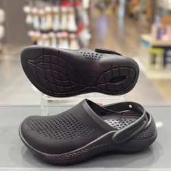 악어 악어 동굴 신발 해변 샌들