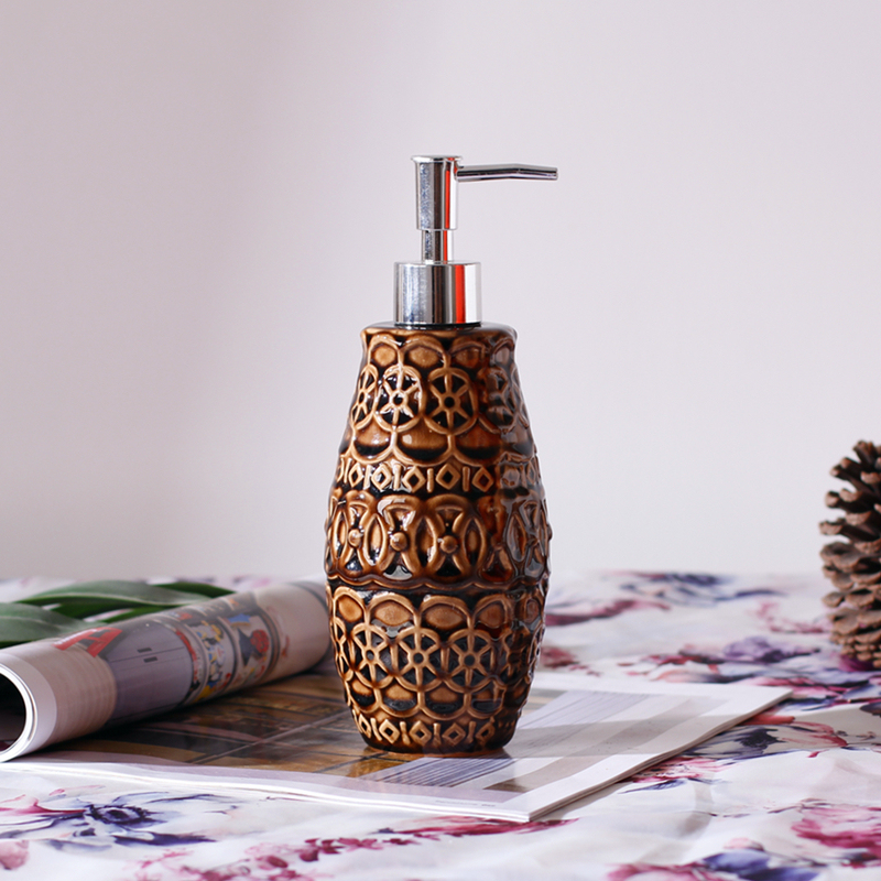 Retro Ceramic Lotion Hand Sanitizer Bottle Antique Bathroom Embossed Ice Crackle Shower Gel Shampoo Press Dispenser Bottle Retro Ceramic Lotion Hand Sanitizer Bottle Antique Bathroom Embossed Ice Crackle Shower Gel Shampoo Press Dispenser Bottle