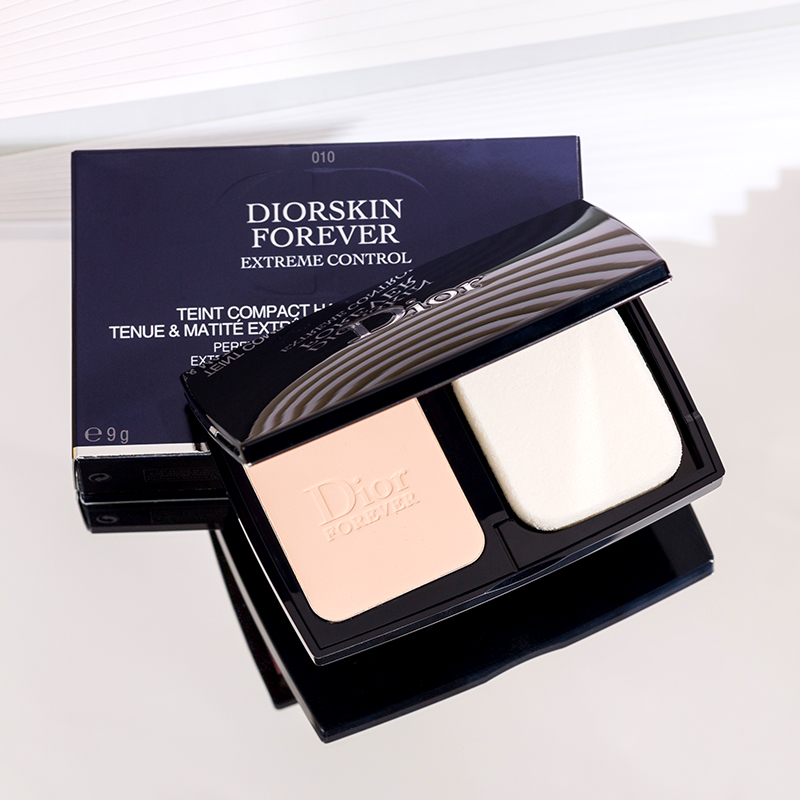The new version of dior Dior FOREVER cream long-lasting powder cake moisturizing concealer oil control makeup powder cake 010 020