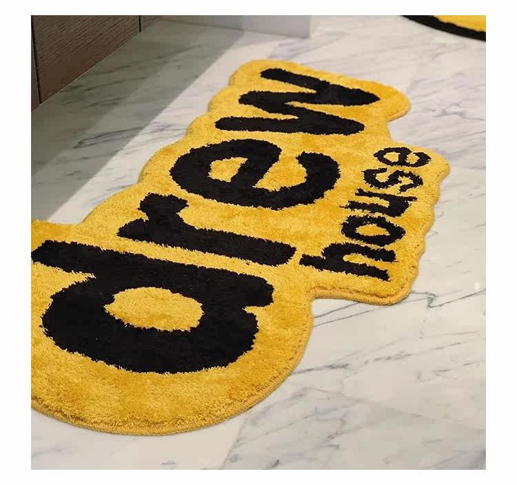 ковер 潮物woo drew house  logo rug 贾斯丁比伯快闪限定居家字母地毯