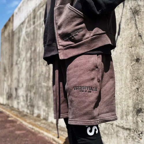 Прилив боясь перед Богом туманные шорты