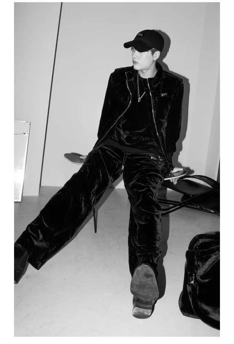 Жилеты 潮物woo team wang velvet down vest王嘉尔同款丝绒背心羽绒马甲 Tagkita