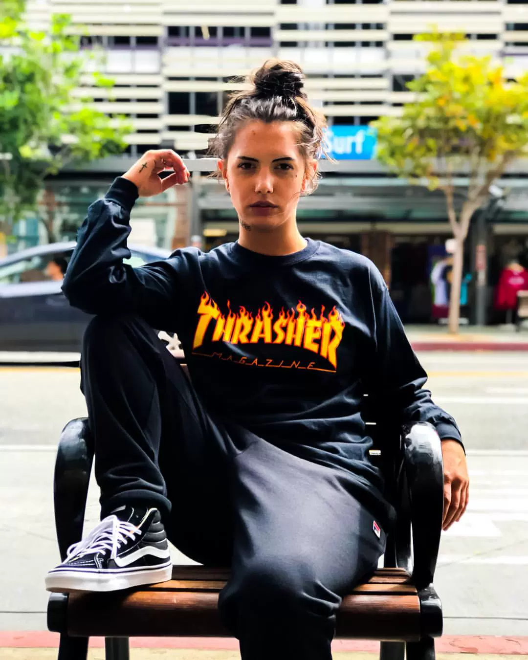 Tide Woo Thrasher Skate Mag Ls Tee Flame Letter LOGO Cặp đôi áo thun dài tay - Áo phông dài