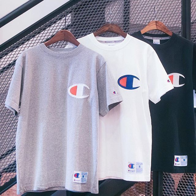 champion logo tee