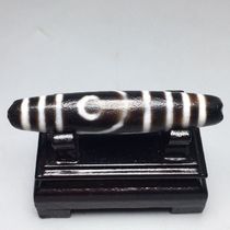 Tibetan high oil patinated two-eyed calcified horseshoe pattern old dzi beads size 57 7x11 7mm material old object