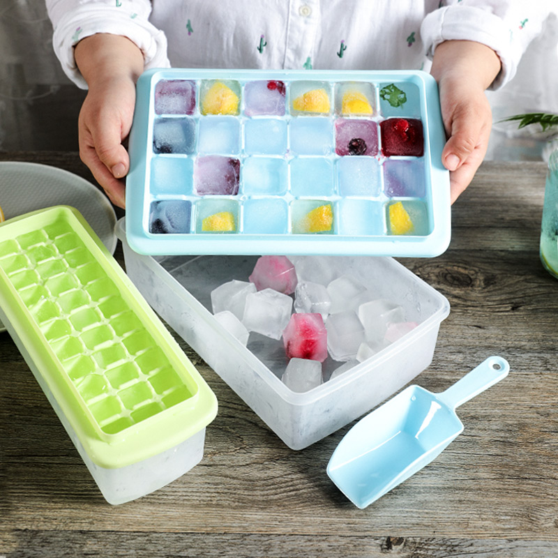 33 PLASTIC FROZEN ICE CUBES MOLDS WITH LID WITH SHOVELS ICE MAKING BOX SUMMER HOME BIG ICE CUBES MAKE ICE ICE MAKER