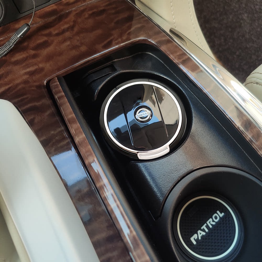 16-22 Tule y62 modified special car ashtray multi-function with night light ceramic gallbladder can close the cover