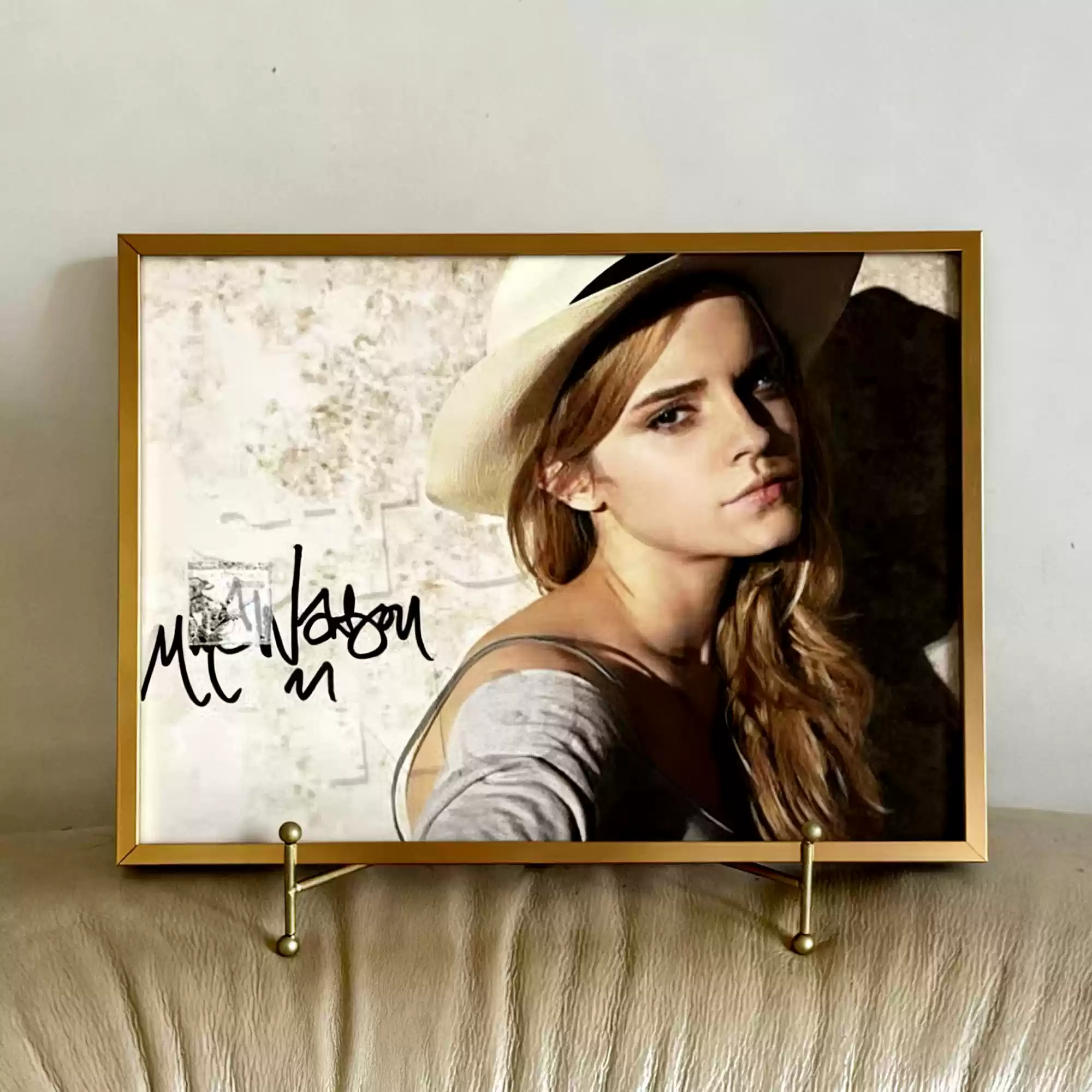 艾玛.沃特森Emma Watson 签名照片附相框, image size:2000x2000