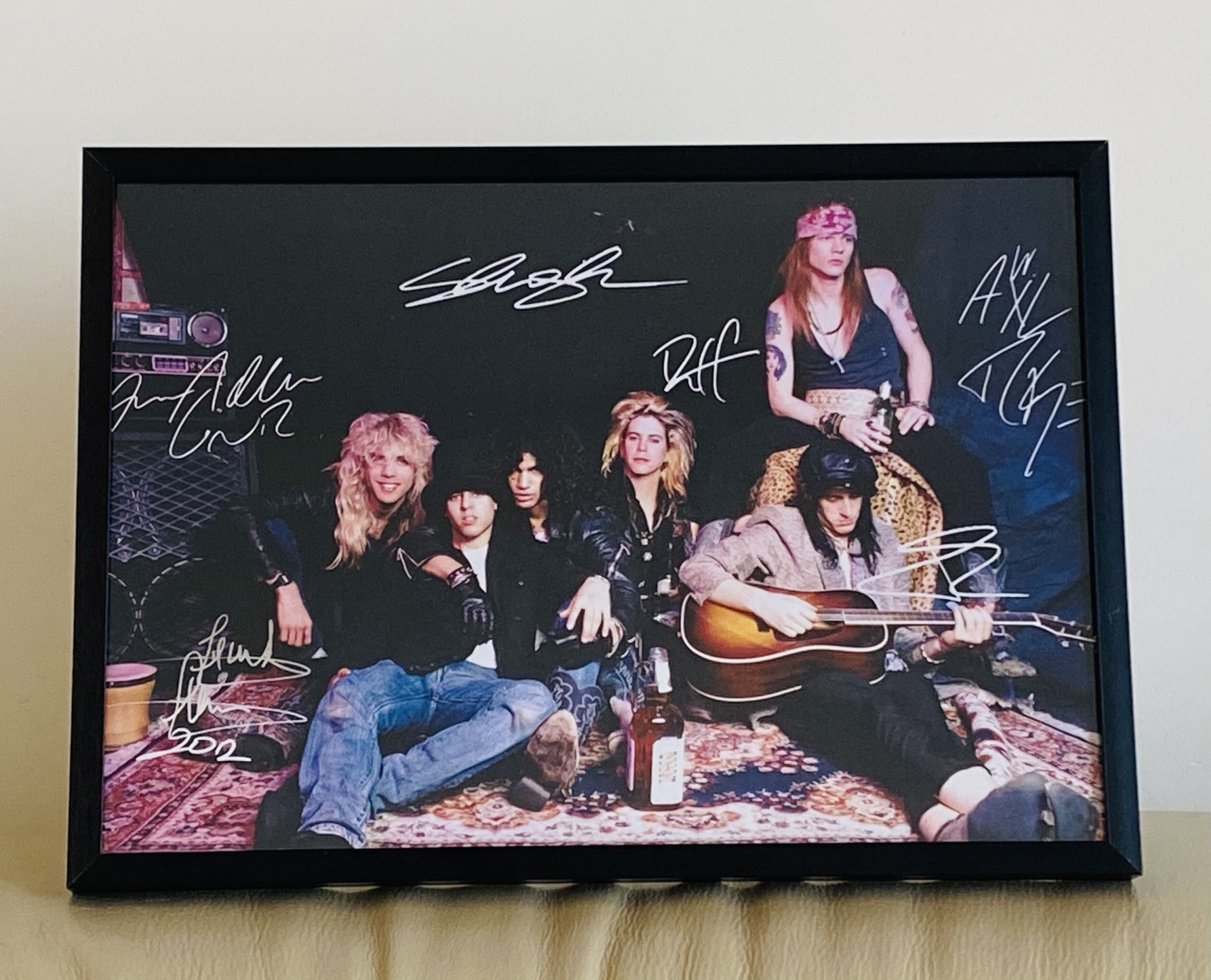 GUNS N ROSES GUN FLOWER BAND GUN AND ROSE SIGNATURE PHOTO-Taobao