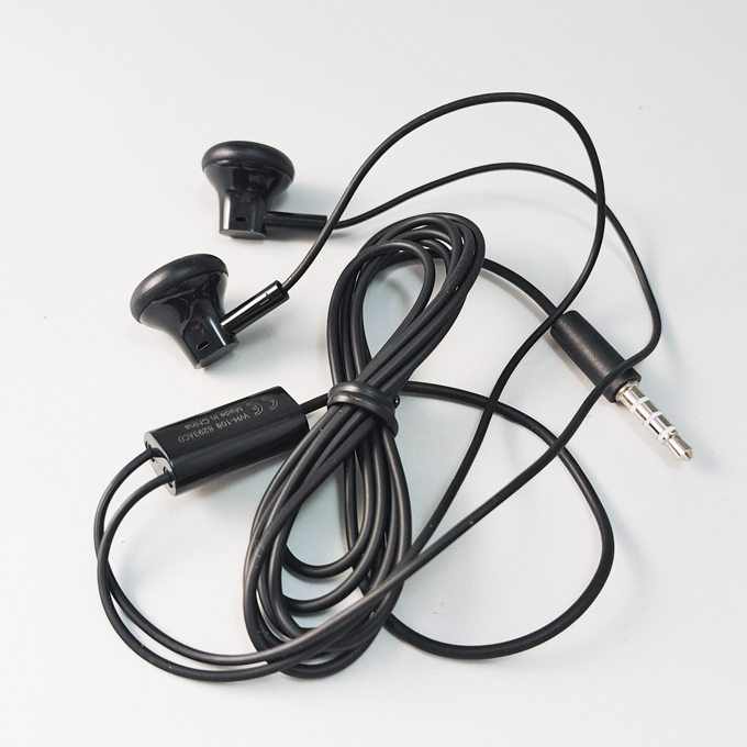Original Nokia 3.5mm Interface Wh-108 Stereo Headphones Flat-Head Headphones Old Headphones in Stock Original Nokia 3.5mm Interface Wh-108 Stereo Headphones Flat-Head Headphones Old Headphones in Stock