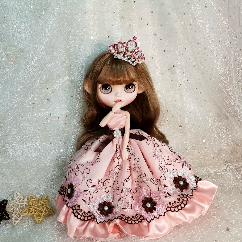 Spot трипартитный набор из трех маленьких тканей для одежды BLYTHE детская одежда BJD/ LICCA Lijia платье Pullip отправить корону
