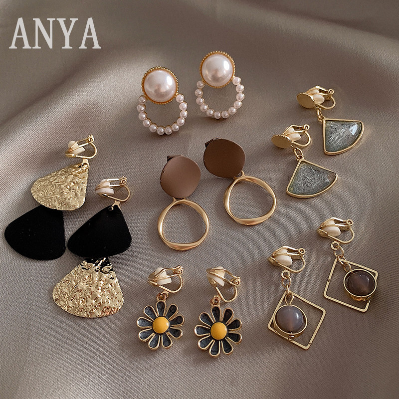 Super Fairy Ear Clip Without Earhole Woman Retro Port Wind Advanced Senses Fake Earrings Minima Pearl Ornament Fairy Gas Senteal Earrings Accessories