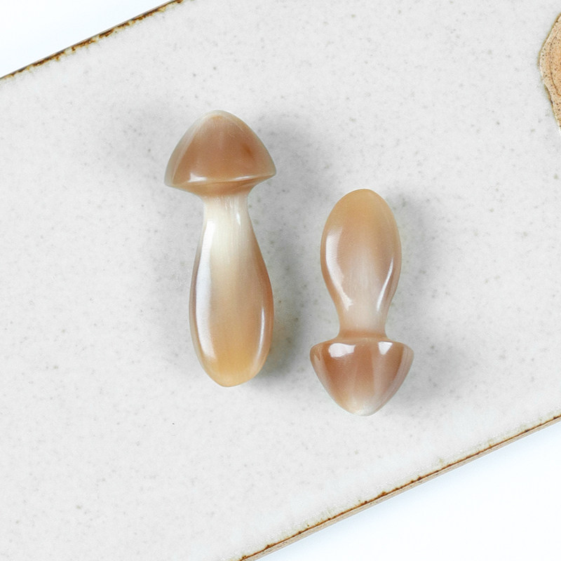 White buffalo horn small mushroom eye massage stick eye cream import stick to remove fine lines lighten dark circles eye tendons