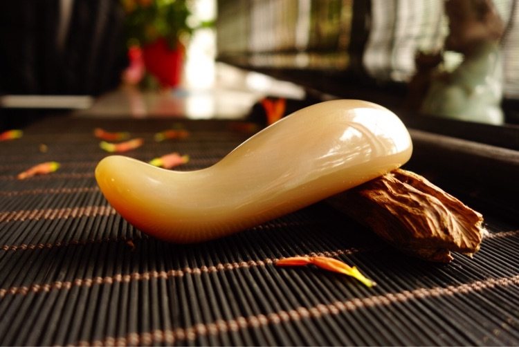 White buffalo horn plate scraping plate thumbs up to stick body Universal Meridian Massage Plate face cream mask Import