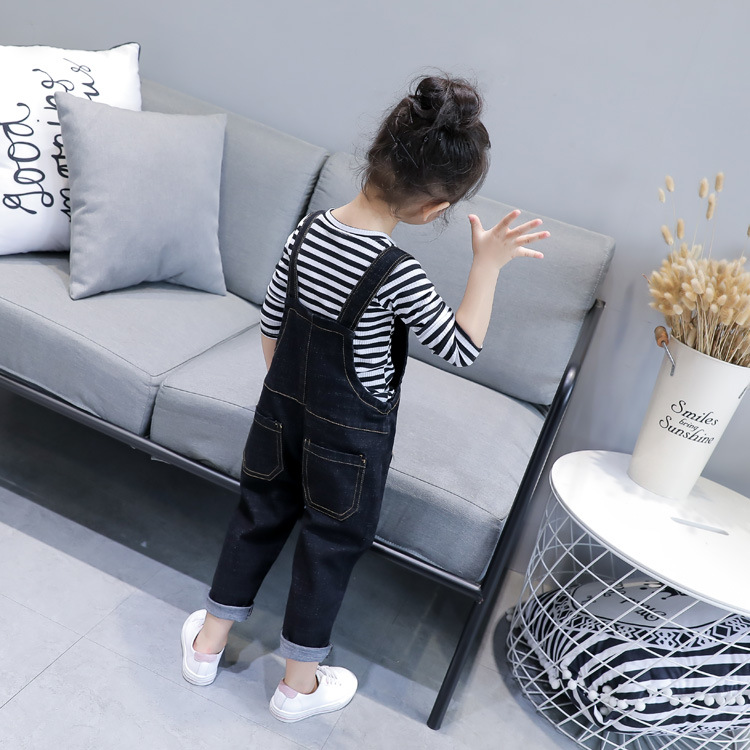 Quần áo trẻ em Hàn Quốc 2018 thu đông mới Áo phông trẻ em sọc dài tay + áo yếm denim hai mảnh shop trẻ em