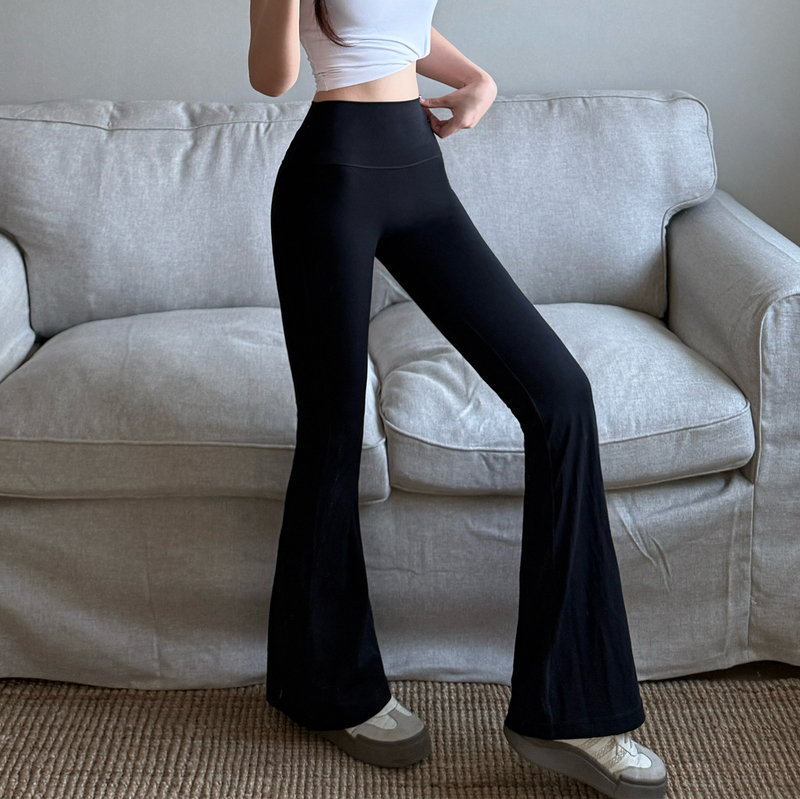 Cute Animal Muscle|Flared Pants with Slight Flare, Slim Fit, High-Waisted Black Pants with a Draping Effect for Petite Women Cute Animal Muscle|Flared Pants with Slight Flare, Slim Fit, High-Waisted Black Pants with a Draping Effect for Petite Women
