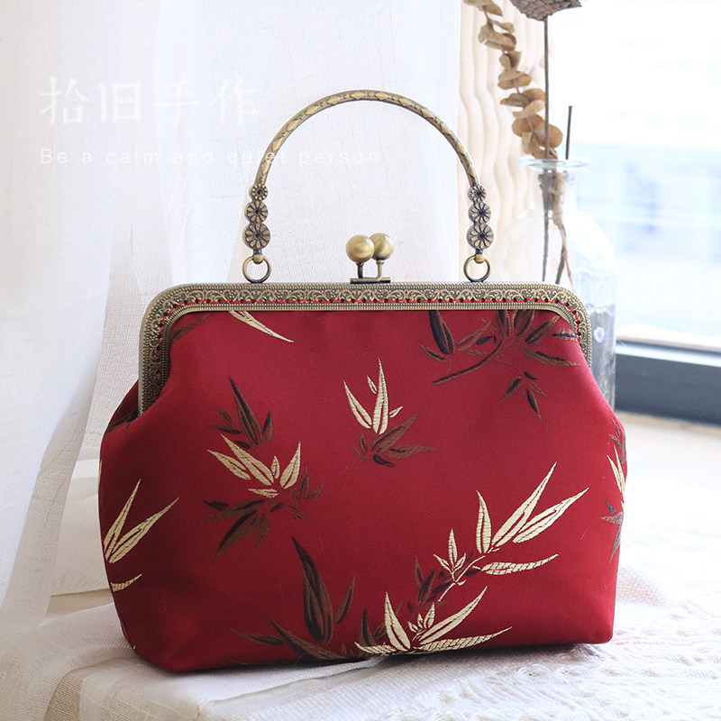 Original Handmade Chinese Style Bamboo Leaf Silk Retro Mother's Elder with Cheongsam Wedding Banquet Wine Red Handbag