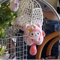 Розовый котенок