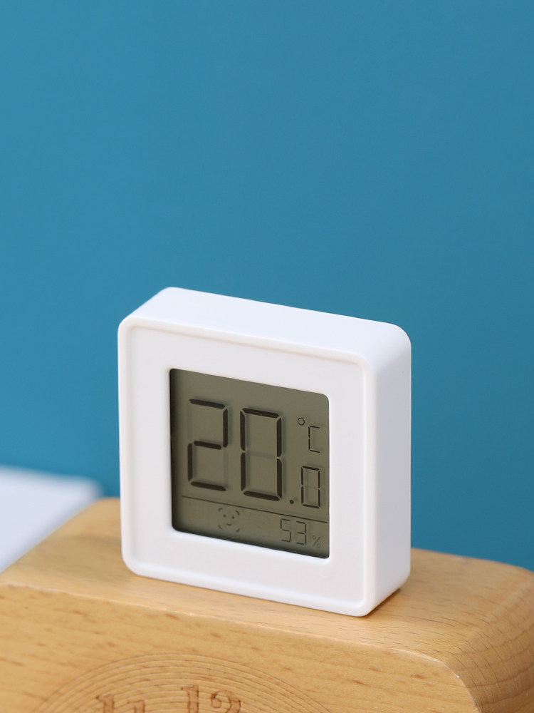 Japan FaSoLa electronic temperature and humidity meter indoor baby room wall-mounted high-precision room temperature meter thermometer table